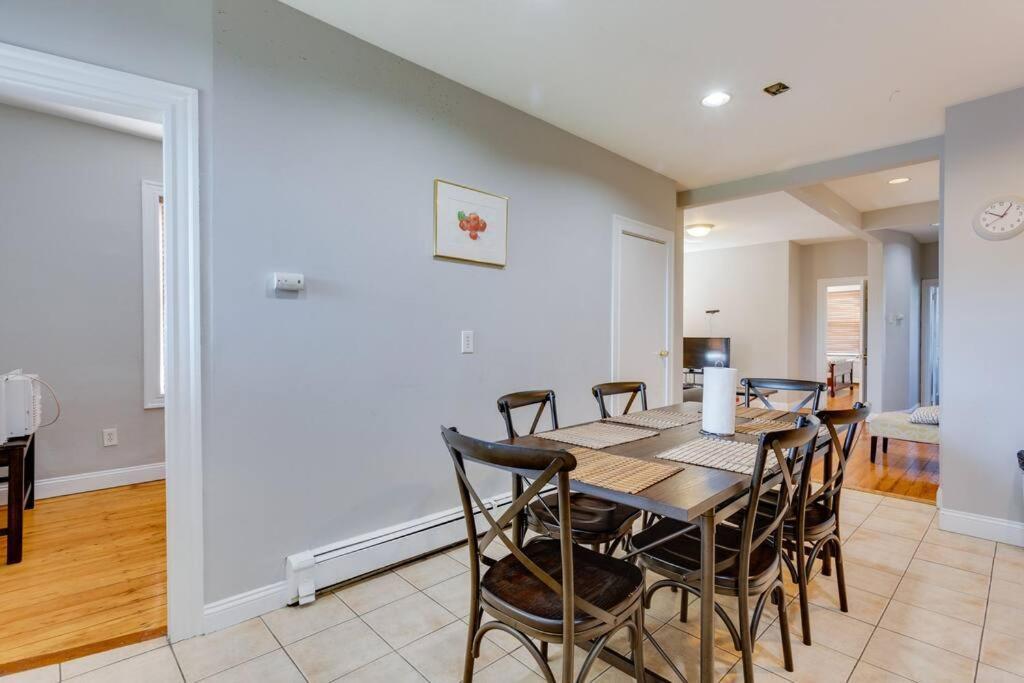 New! Boston Condo Near Mbta, 3Mi To Fenway ! Eksteriør billede