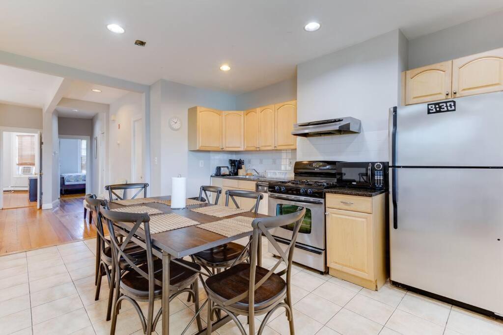 New! Boston Condo Near Mbta, 3Mi To Fenway ! Eksteriør billede