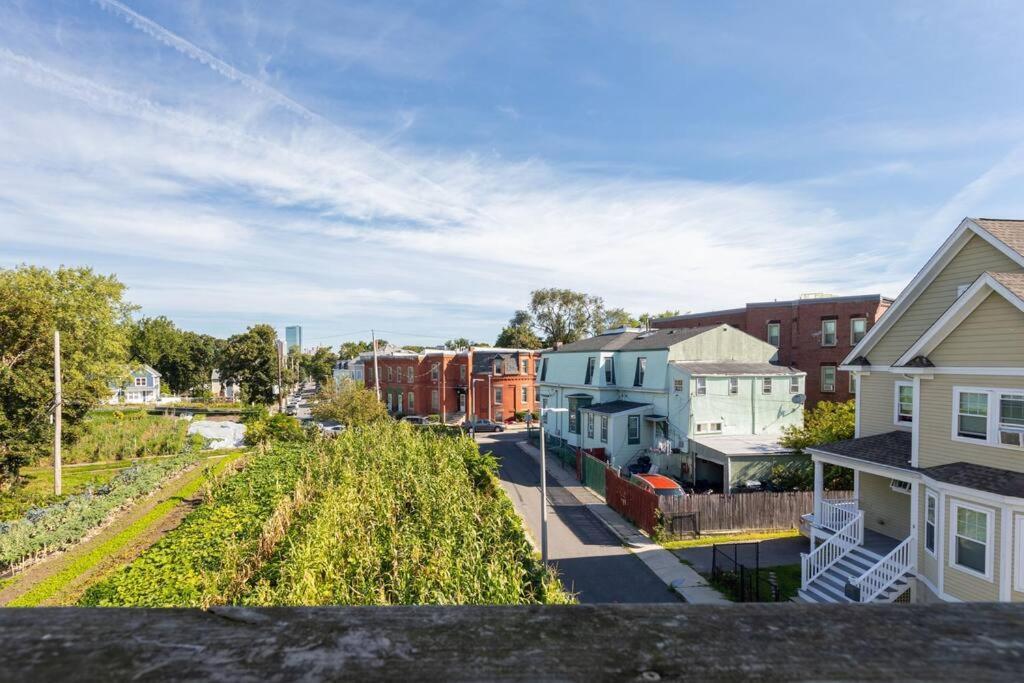 New! Boston Condo Near Mbta, 3Mi To Fenway ! Eksteriør billede